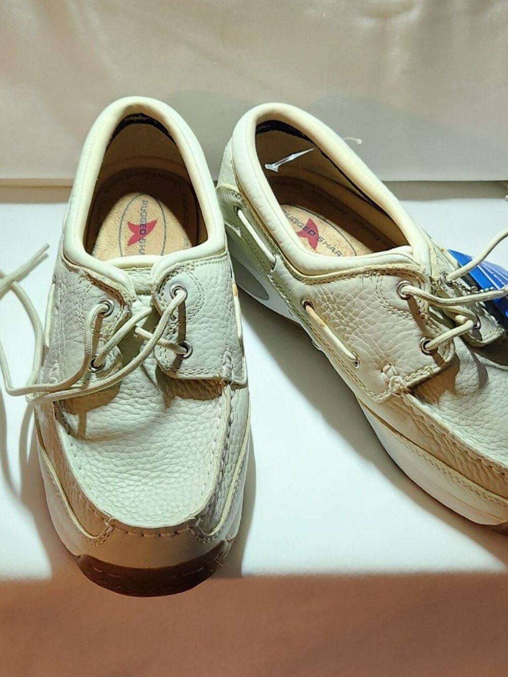 Rugged Shark deck shoes sz 9 D (wide) off white leather NWT